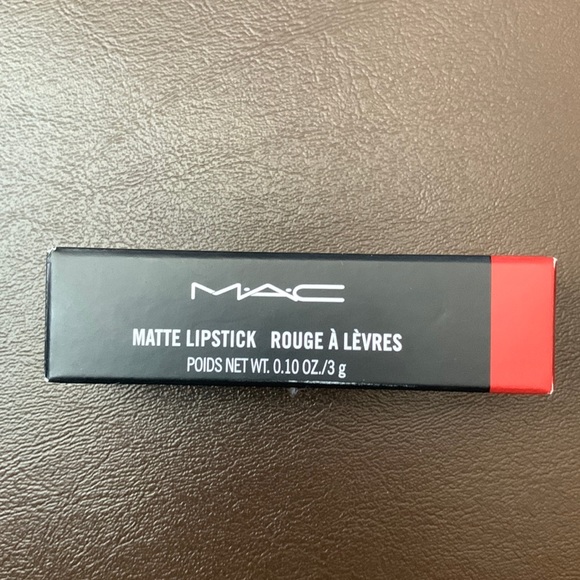 MAC Matte Lipstick- Chilli - Picture 3 of 4